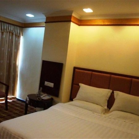 Baojiang Yingbin Hotel 珠海 エクステリア 写真